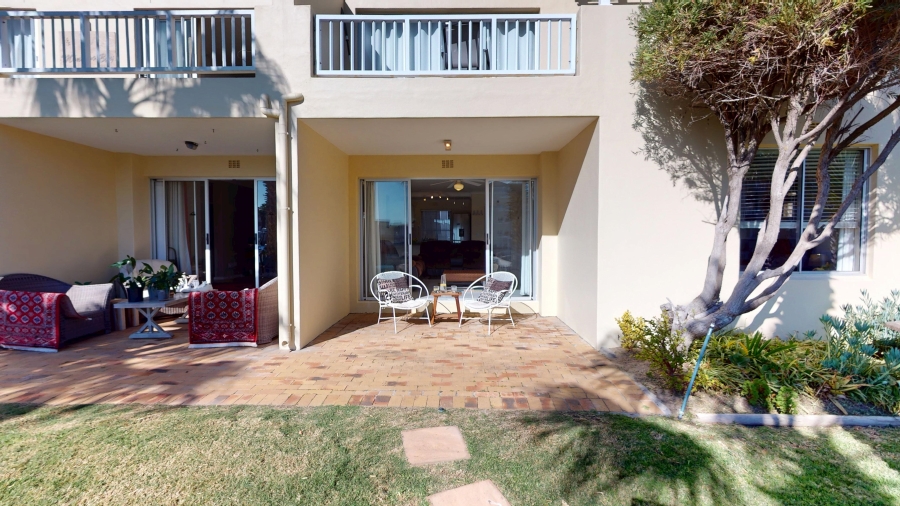2 Bedroom Property for Sale in Harbour Island Western Cape